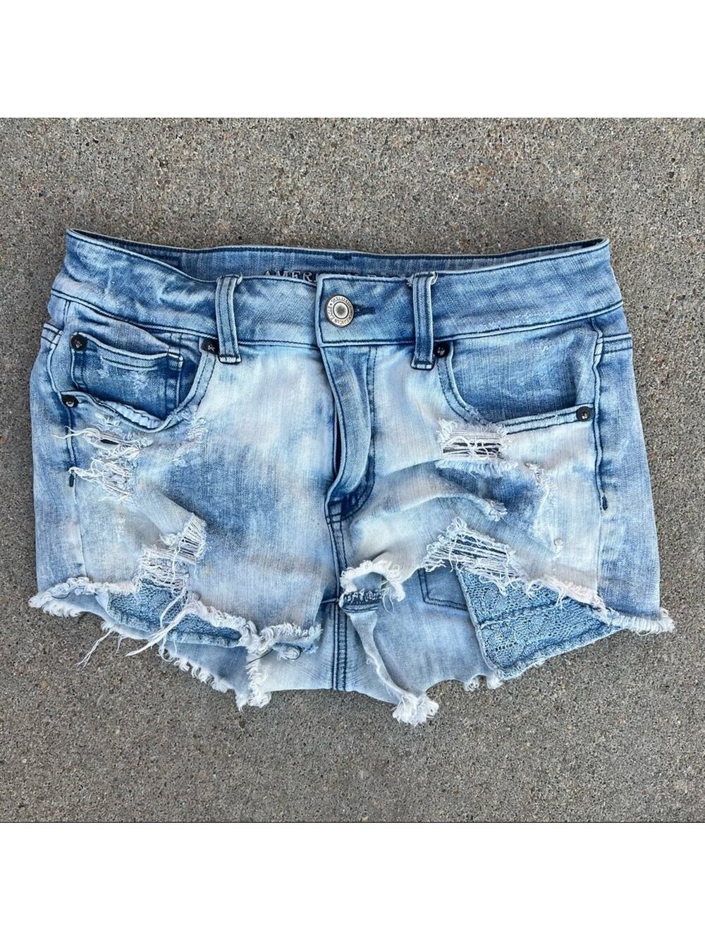 AEO Hi Rise Shortie Crochet Pocket Frayed Jean Shorts 360 Super Stretch Size 4